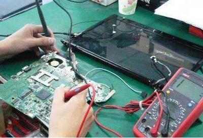 她從月薪500元的工人到廠長,用八年時間讓工廠年收益80萬